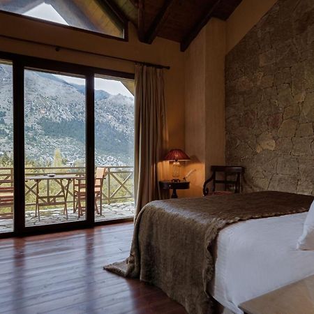 Parnassus Dreamwood Chalet Eptálofos Eksteriør bilde