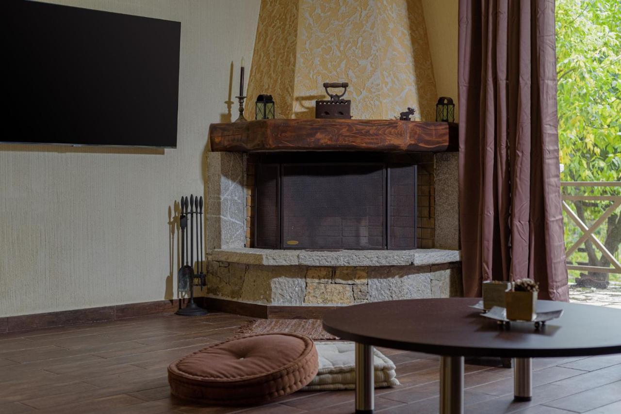 Parnassus Dreamwood Chalet Eptálofos Eksteriør bilde