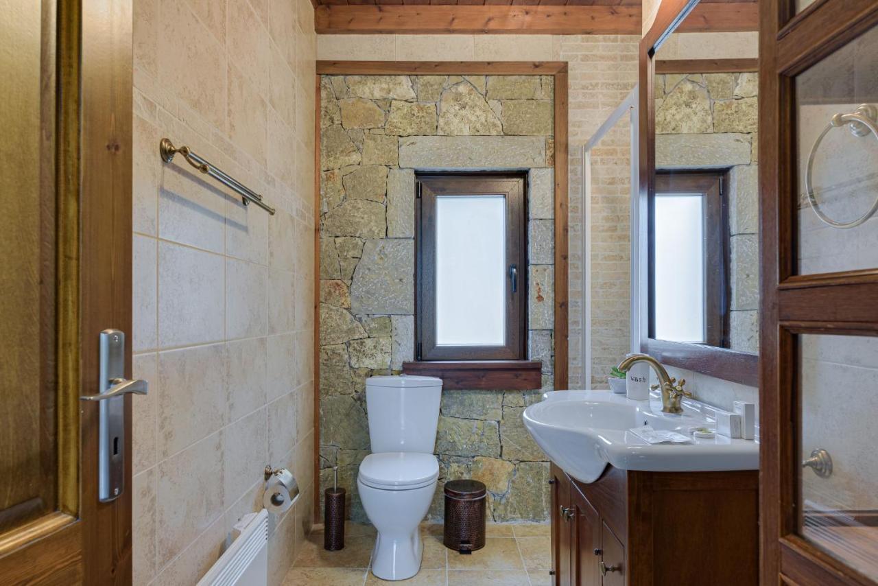 Parnassus Dreamwood Chalet Eptálofos Eksteriør bilde